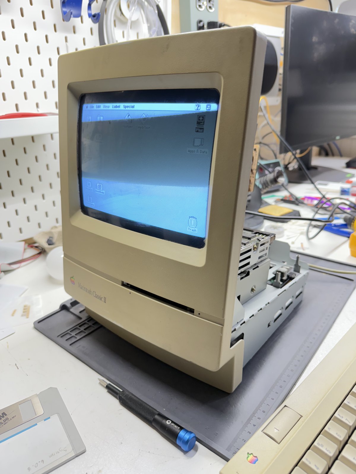 Macintosh Classic II